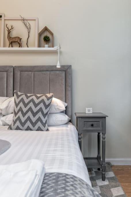 Silver Stone Suite - In The Heart Of Aberdeen Esterno foto